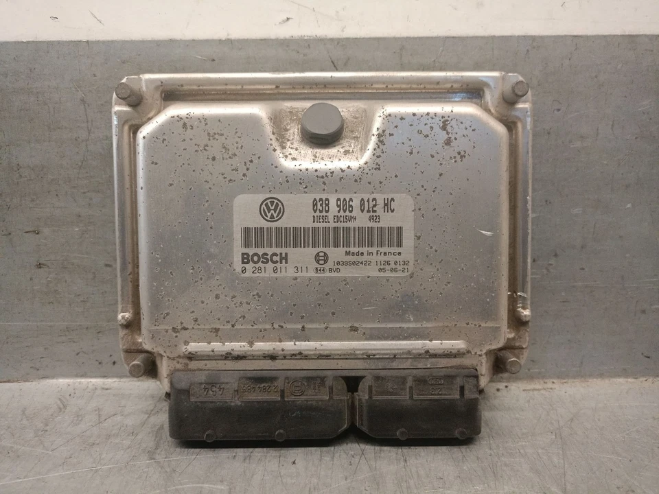 038906012HC CENTRALINA MOTORE / 0281011311 BOSCH / 5313984 PER SKODA OCTAVIA I - Immagine 1 di 4