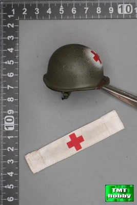1:6 Scale DID A80189 WWII US 2nd Ranger Medic Wade - M1 Metal Helmet & Brassard - Image 1 of 3