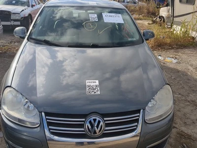 Volkswagen Jetta 2005-2010 capó OEM H2DRR Foto 1 de 3