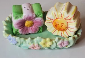 Blossoms & Blooms Blume Salz & Pfefferstreuer hell und bunt - Bild 1 von 6