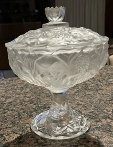 FENTON Frosted Glass WATER LILIES PEDESTAL COMPOTE CANDY DISH Not Perfect Lid - Picture 1 of 11