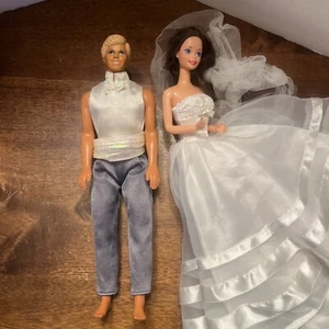 Boda vintage de Barbie y Ken - ambas muñecas de 1968 - Imagen 1 de 10