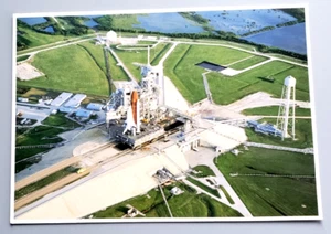 Postcard-NASA Space Shuttle Discovery , Kennedy Space Center. Ready to Launch. - Imagen 1 de 2