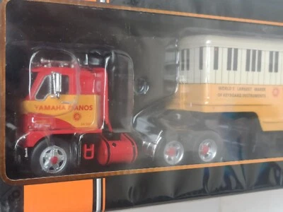 INTERNATIONAL HARVESTER DCOF-405 1959 Camion Tir Yamaha Pianos IXO Models 1/43 - Immagine 1 di 4