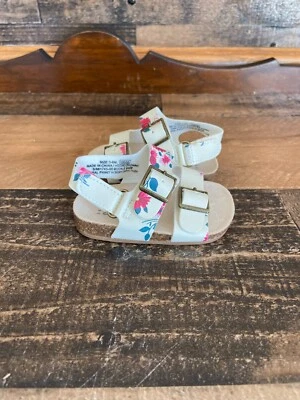 Gap Baby Girl Floral Faux Leather Buckle Desert Sandal Size 3-6 Months Boho Sun - Image 1 of 4
