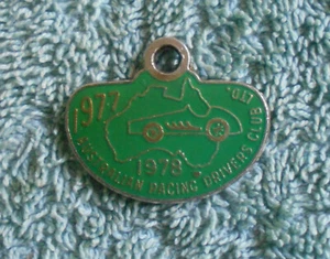 #D638. 1977-1978 AUSTRALIAN RACING CAR DRIVERS CLUB MEMBER BADGE #98 - Picture 1 of 2