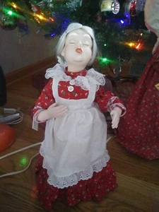 Telco Motionette Mamá besando a Sanra Claus música animada Navidad - Imagen 1 de 9