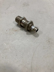 Micro sensor de proximidad inductivo AK1-AP-3H usado - Imagen 1 de 1