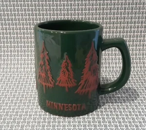 Ceramic Minnesota Souvenir Green Coffee Mug  Red  Fir_Trees 4" Tall EUC - Picture 1 of 9
