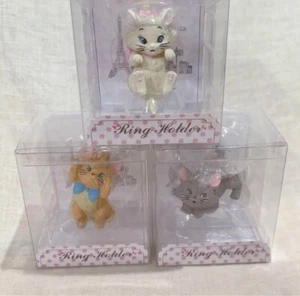 Selten ☆ Aristocats Ringhalter 3er Set Disney Marie die modische Katze, NEU - Bild 1 von 8