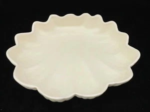 Vintage MCM Catalina Pottery White Shell Shaped Dish 1.75 x 10 x 12" - Picture 1 of 6