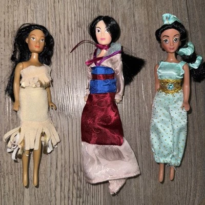 "Muñecas mini princesas auténticas de parques Disney Jasmine Mulan Pocahontas raras 6""" Foto 1 de 4