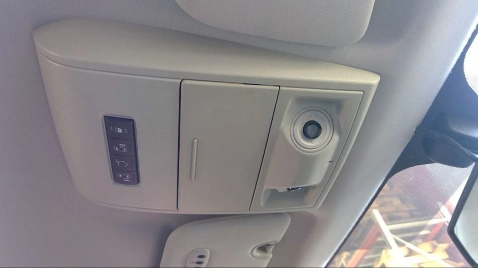 Console Front Roof Mini Console Fits 11-20 CARAVAN 653102 - Image 1 of 1