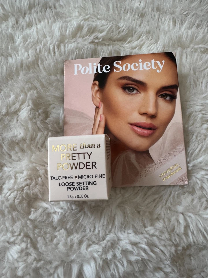 POLITE SOCIETY “TRANSLUCENT” : LOOSE SETTING POWDER .05 oz / Sample - Image 1 of 1