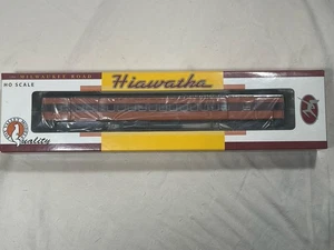 Fox Valley Hiawatha HO Milwaukee Road Coach #4435 Maroon Black NOS Never Handled - Picture 1 of 11