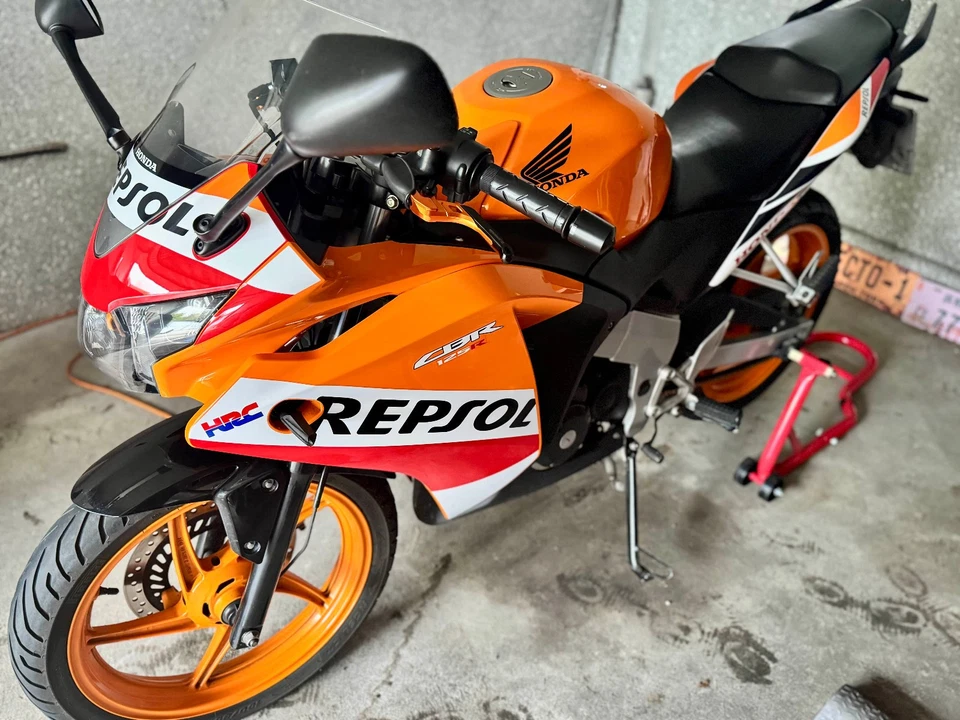 Honda CBR 125R JC50 Repsol Edition - Bild 1 von 4