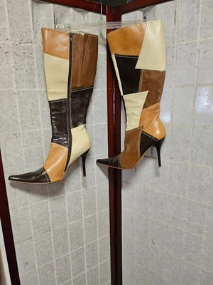 Botas de cuero marrón para mujer NYLA parche multicolor aguja talla 10M Foto 1 de 4