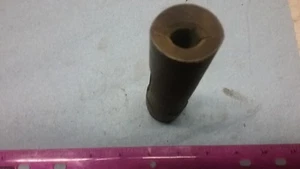 #22 DEDO DE ALIMENTACIÓN, 17/32" REDONDO PARA MÁQUINAS DE TORNILLO AUTOMÁTICAS B&S - Imagen 1 de 2