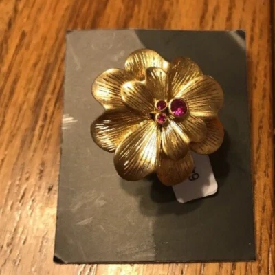 Goldtone Flower w/Pink Stones Ring-Size 7 Women's-Brand New-SHIPS N 24 HOURS - Image 1 of 3