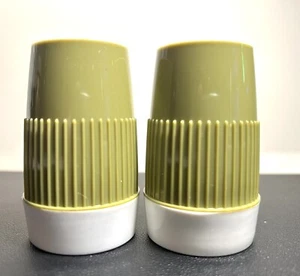 Vintage Salt & Pepper Shakers Avocado Green Plastic 1970's MCM Retro Decor - Picture 1 of 6