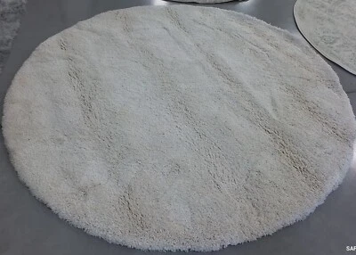 Alfombra Marfil 7'-0" x 7'-0" Defecto, Precio Reducido 1172772805 SG180-1212-7R Foto 1 de 4