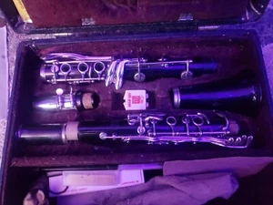Bundy clarinet - Picture 1 of 4