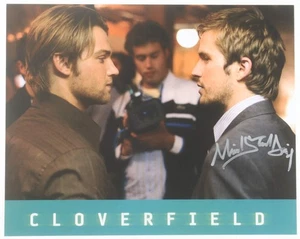 Michael Stahl-David Signed (JSA) "Cloverfield" 8x10 Photo - JSA Witnessed - Bild 1 von 2