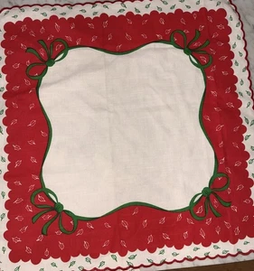 Christmas Holiday Napkins Red White Green Bow 20" X 20" Set of 8 Brazil - Picture 1 of 4