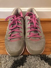 skechers shape ups liv memory foam