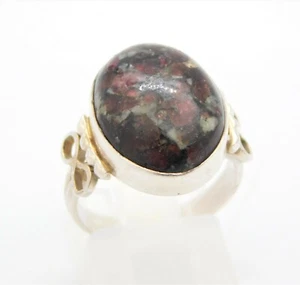925 Sterling Silver Eudialyte Purple Stone Dome Ring Vintage - Picture 1 of 5