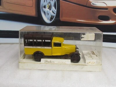 SOLIDO MODELS - CITROEN C4F - PALACE HOTEL - 1/43 SCALE MODEL CAR - Image 1 of 4