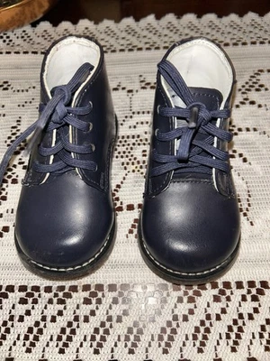 Zapatos para caminar Josmo Baby unisex de cuero, primer caminante, talla 4 azul marino perfectos Foto 1 de 4