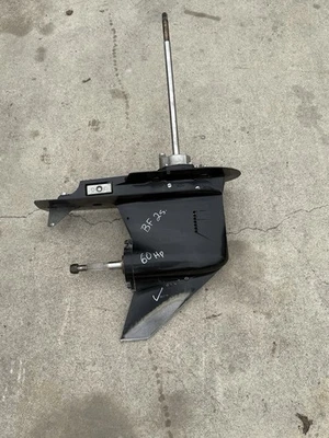 Mercury 60hp Gearcase Lower Unit Bigfoot 2 Stroke 20” Freshwater Low Hrs - Image 1 of 4