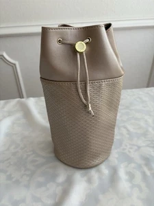 Neu mit Etikett Bvlgari kleine Bucket Bag Kosmetiktasche Make-up Damen Reise Beauty Tasche - Bild 1 von 5
