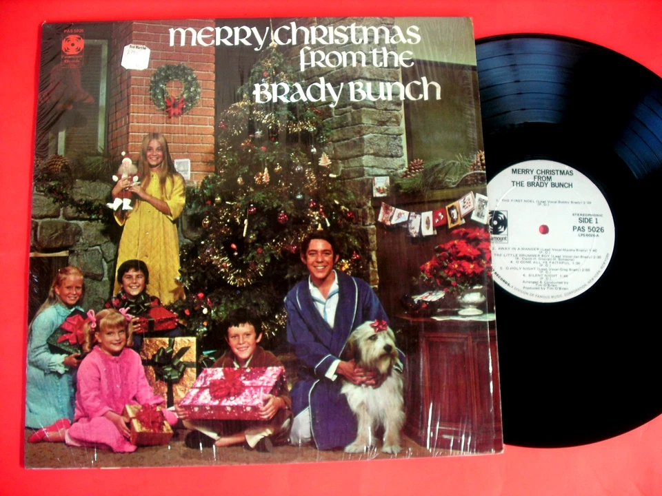 MERRY CHRISTMAS From The Brady Bunch  1970 Paramount LP  PAS-5026  VG++ - Image 1 of 4