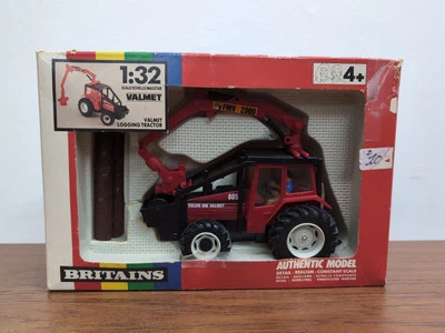 Britains Valmet 805 Forestry logging tractor with crane 1:32 Scale Farm - Image 1 of 4