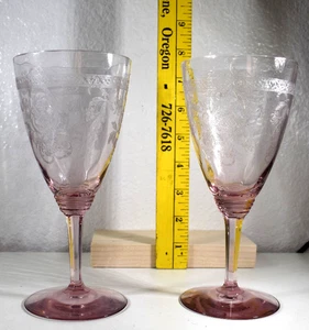2 Antique HEISEY Frantenac RARE Hawthorne #3350 10 OZ GOBLETS 7" - Picture 1 of 2
