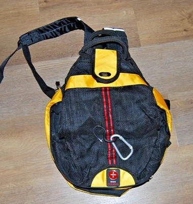 Mochila NGG Swiss Edition, Amarilla y Negra, Lote B Foto 1 de 3