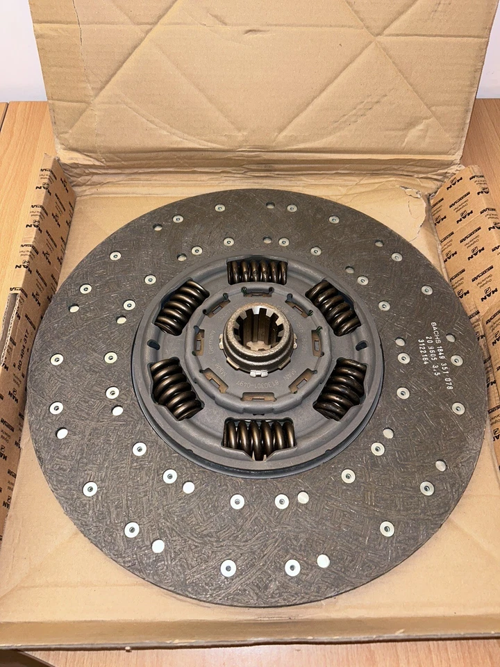 Clutch Disc Plate, Genuine SACHS For MAN TGM MERCEDES BENZ MK SK 81.30301-0497 - Image 1 of 2