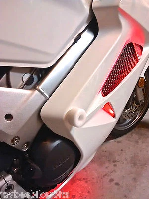 HONDA VFR750 800 FAIRING CRASH PROTECTION PUCKS KNOBS OGGYS PADS SAVERS WHITE - Image 1 of 4