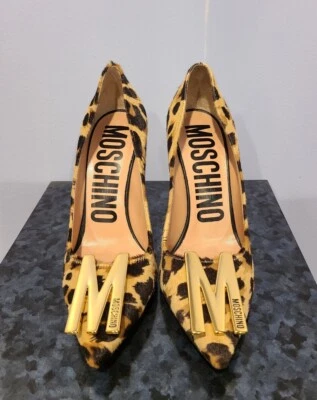 ZAPATOS PARA MUJER MOSCHINO NUEVOS SIN CAJA PELO DE BECERRO GENUINO LEOPARDO EU38 US 7 $775 Foto 1 de 4