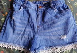 Girls Denim Shorts Size 12-13 Years - Picture 1 of 3