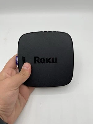 Roku Ultra 4670X 4K HDR10 2 GB de memoria 512 MB de almacenamiento - sin probar Foto 1 de 4