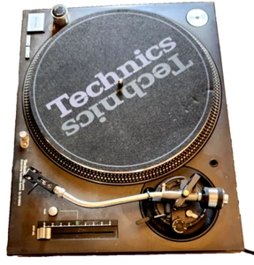 Technics SL-1200MK2 Direct-Drive DJ Turntable silver - Picture 1 of 2