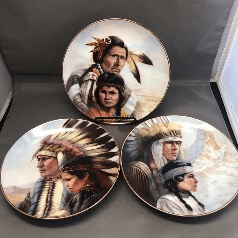 Perillo decorative plates The Sioux,The Arapahoe,The Blackfoot Nation 8th ed 3pc - Image 1 of 4