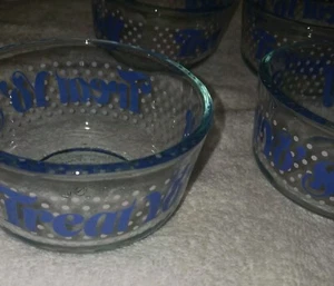 Pyrex 4" Glass Snack Bowls. Treat Yo Self. Set Of 4. NEW - Picture 1 of 9