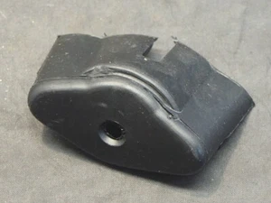 SUZUKI NOS COVER, RELEASE SCREW 23241-15000 T500 TITAN - Bild 1 von 3