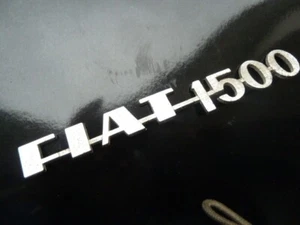 FIAT 1500 badge ORIGINALE D'EPOCA in ZAMA! - Foto 1 di 3