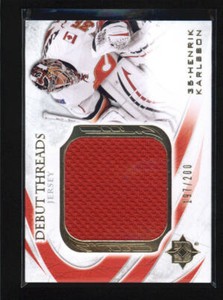 HENRIK KARLSSON 2010/11 ULTIMATE DEBUT THREADS ROOKIE RC JERSEY #197/200 AF2404