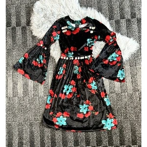 Renaissance Medieval Cosplay Crushed Velvet Floral Dress With Charms Size M/L - Picture 1 of 4